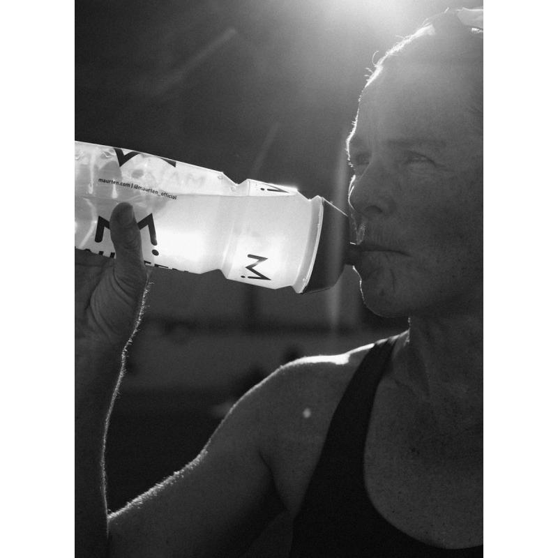 Maurten 750ml Water Bottle 211007 Corner Sport 2